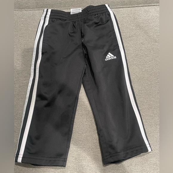 Adidas Toddler Set - Picture 3 of 8